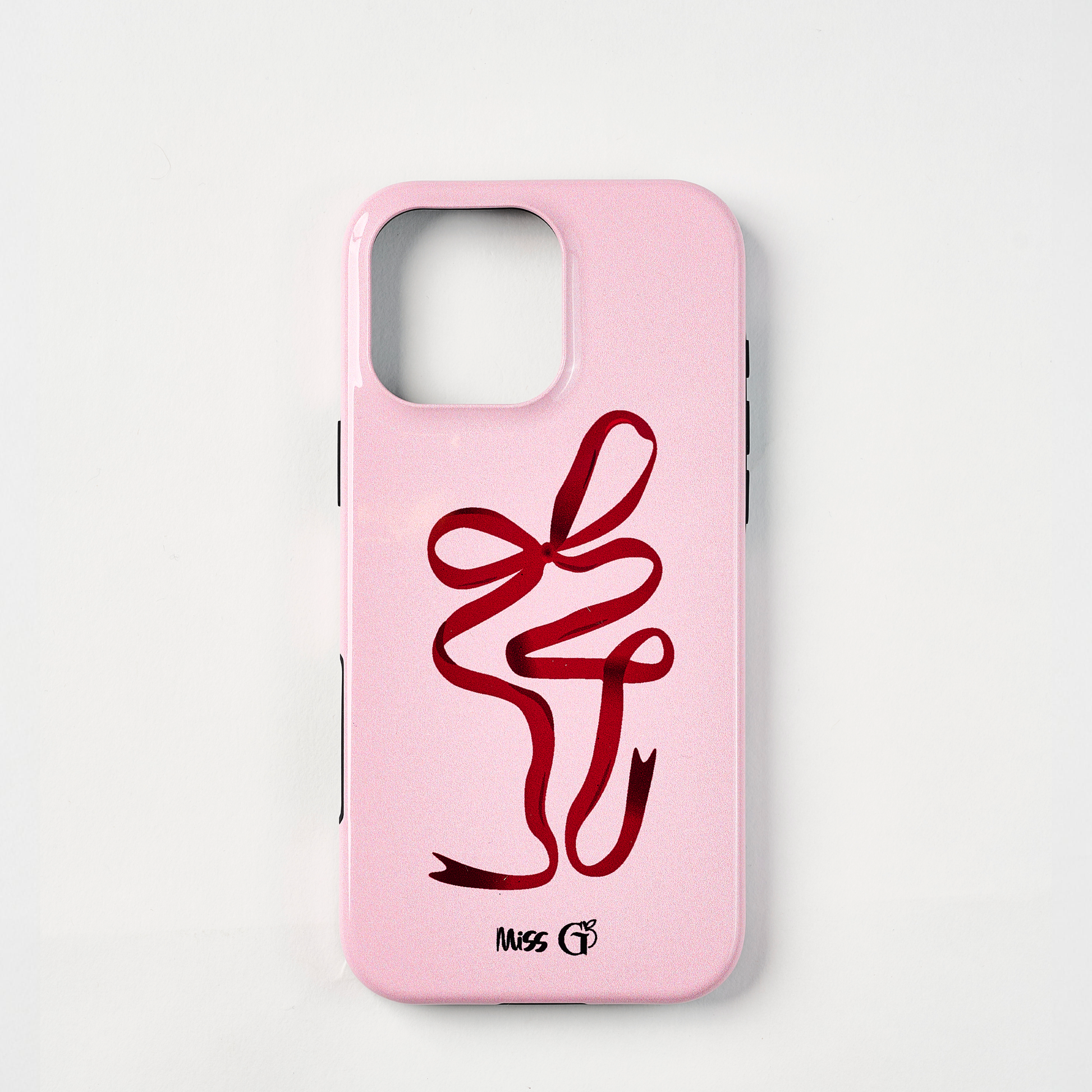Protective case with red bow pattern